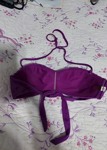 l Beden Penti Katlı Mor, Sarı ve Lila Bikini Üstleri