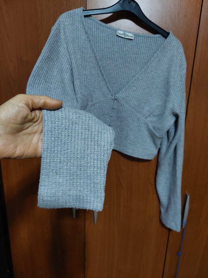 CROP  BLUZ. - Görsel 3