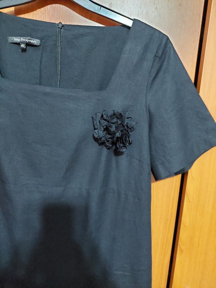 TOLGA SARAÇOĞLU KOLLEKSIYONUNDAN ŞAHANE SIYAH ELBİSE. - Görsel 3