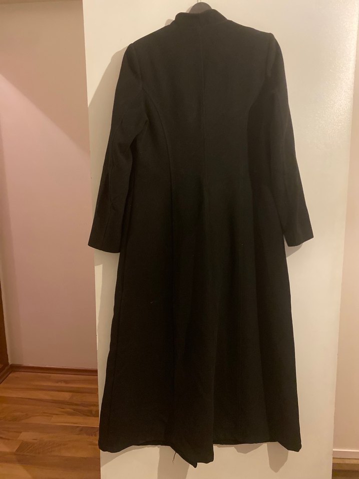 Uzun Siyah Fermuarlı Kadın Kaban - Görsel 4