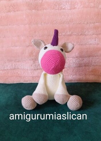 Beden Amigurumi unicorn at