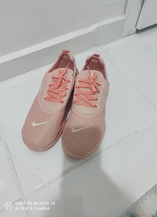 Nike spor ayakkabı