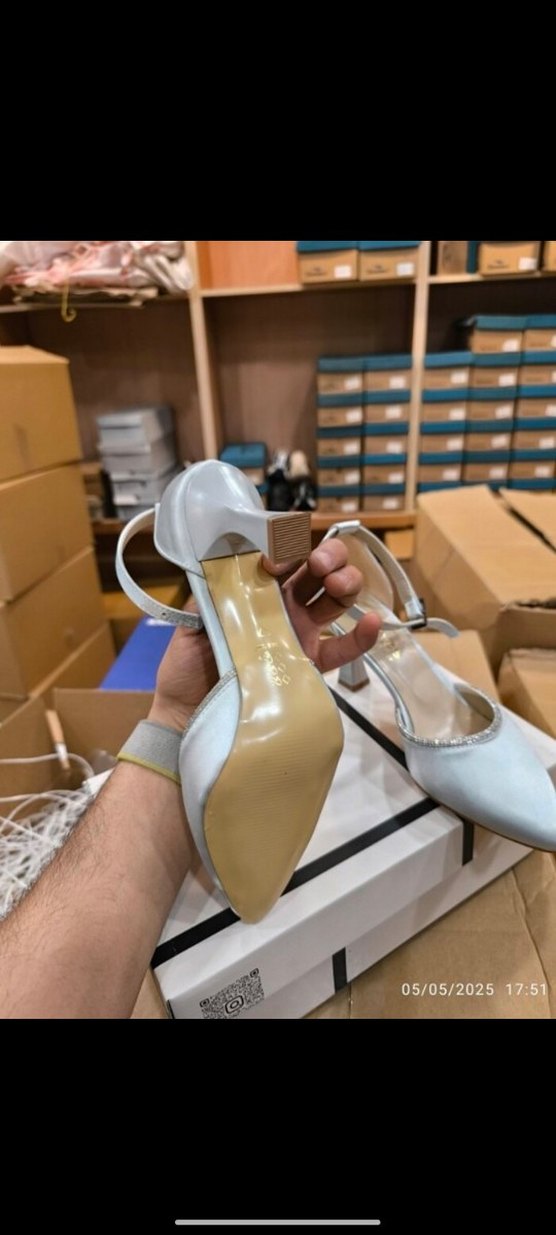 Beyaz Tokalı Stiletto Topuklu Kadın Ayakkabı - Görsel 5