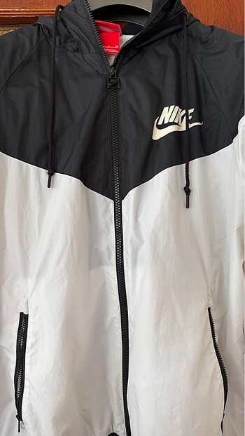 Nike Yağmurluk