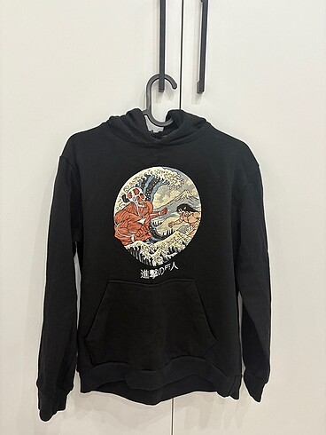 Anime attack kapsonlu cepli sweatshirt