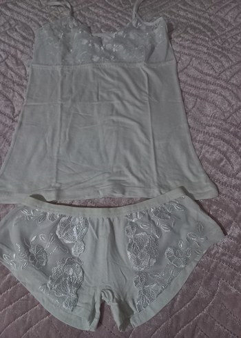 Nakışlı İç Çamaşırı - Görsel 2