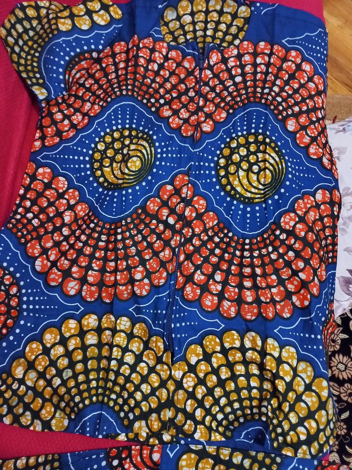 Renkli Desenli Kadın Kumaş takım - Görsel 3