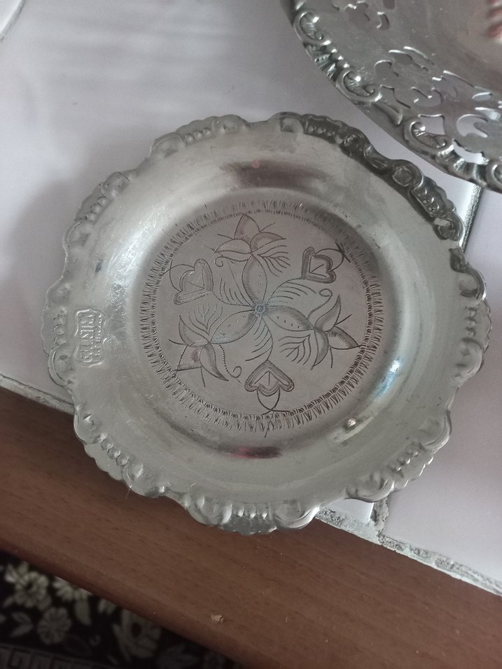 Gri Klasik Desensiz Metal  ve Tabak - Görsel 4