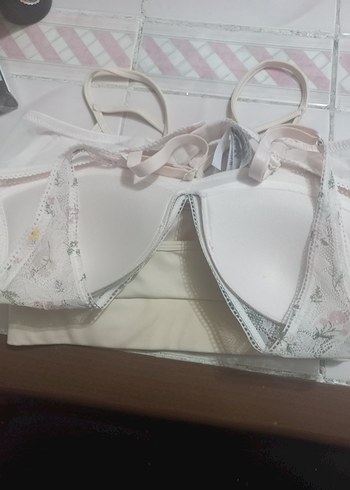 Beyaz Çiçek Desenli Bohem Sütyen - Görsel 6