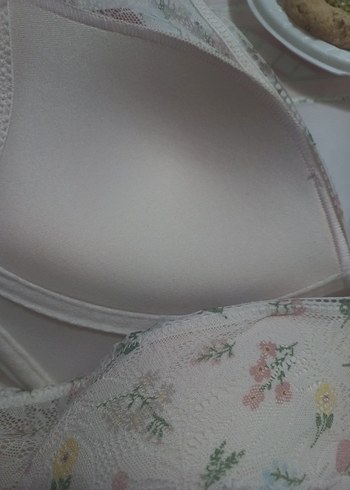 Beyaz Çiçek Desenli Bohem Sütyen - Görsel 8