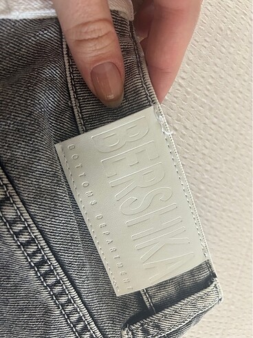 s Beden Bershka mini şort