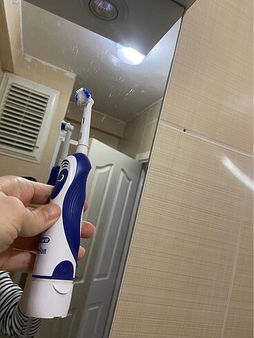 Oral-B Pilli oral b diş fırçası