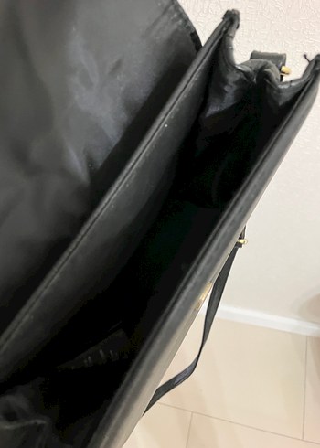 Siyah Deri Modern Klasik Kadın Çanta - Görsel 4