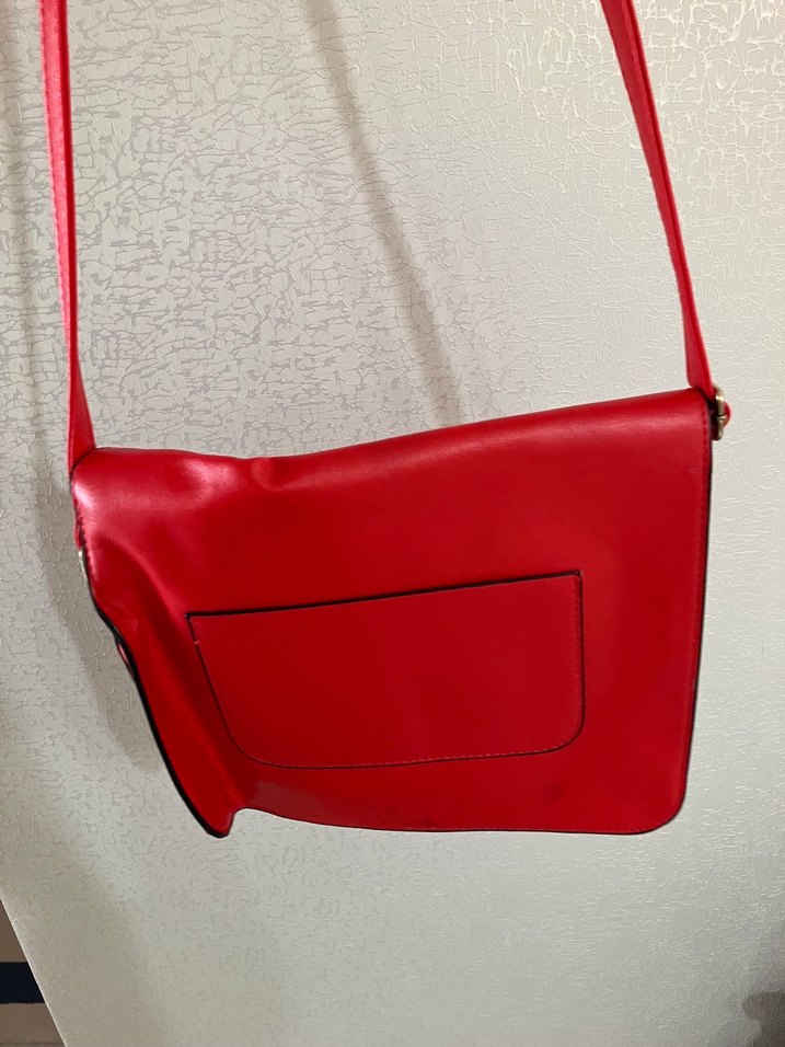 Kırmızı Deri Tokalı Kadın Çanta - Görsel 3