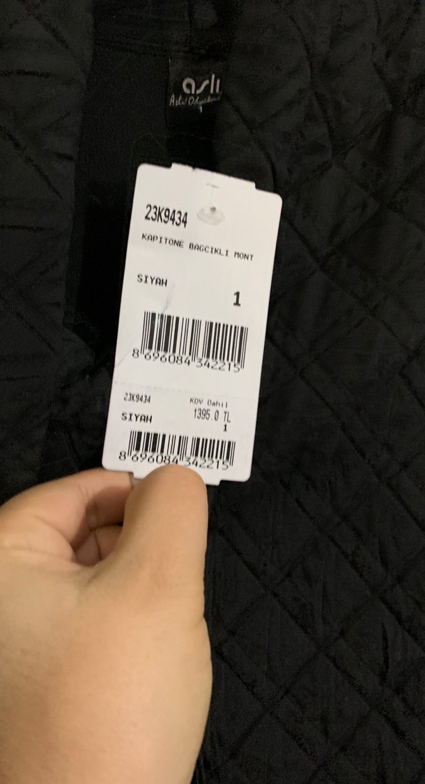 Düğmeli Siyah Kapüşonlu Kadın Ceket - Görsel 2