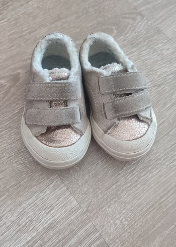 Zara Kız Çocuk Cırt Cırtlı Spor Ayakkabı