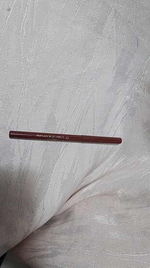 Diğer 0 Perfilador De Labios göz kalemi