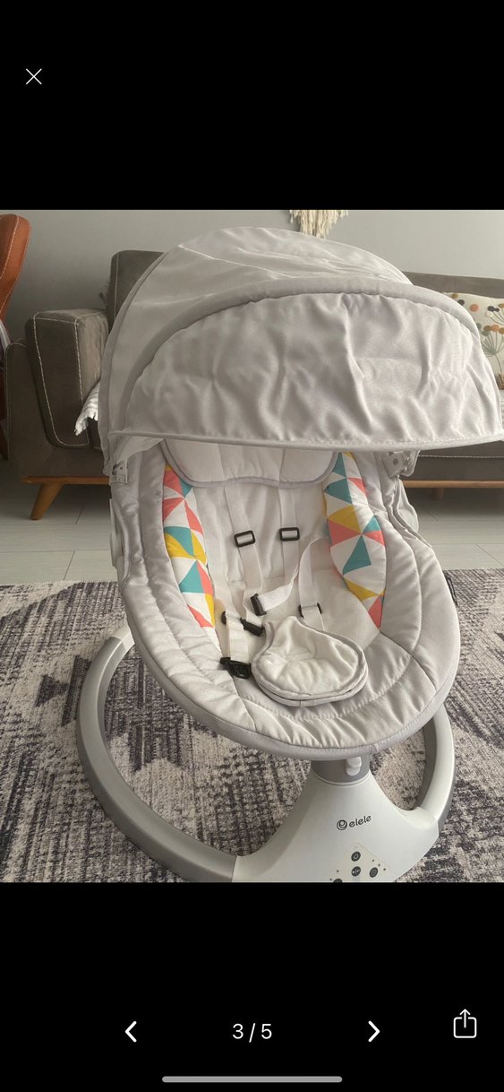 Beyaz Bebek Oto Koltuğu Çok Renkli Detaylı - Görsel 2