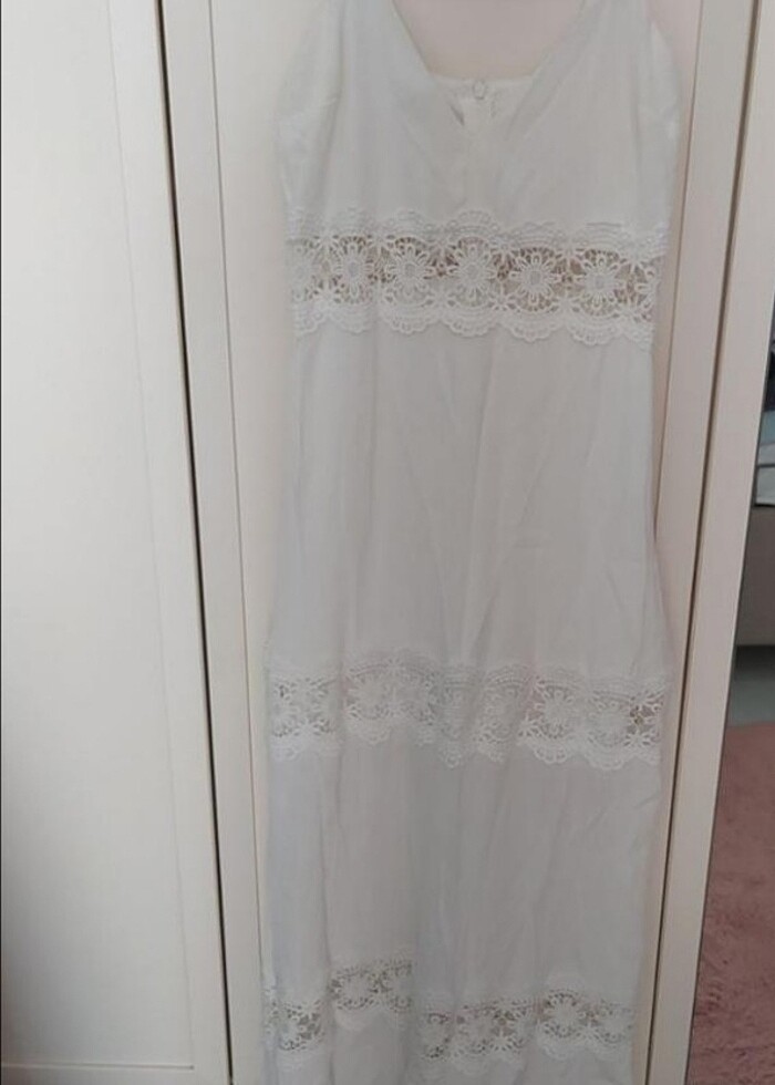 Beyaz elbise - Görsel 2