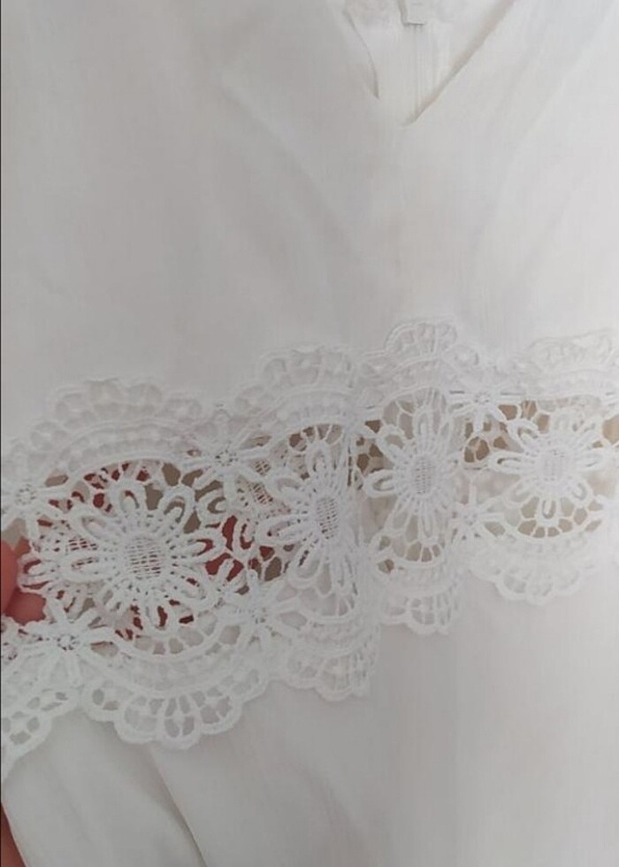 Beyaz dantelli elbise - Görsel 3