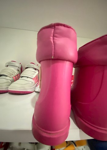 Kelebek Detaylı Pembe Kız Çocuk Yağmur Çizmesi - Görsel 4