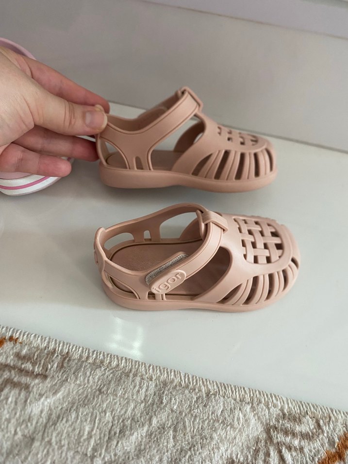 Kız Çocuk Bej Bantlı Kauçuk Terlik - Görsel 3