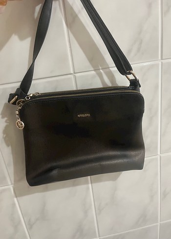Siyah Deri Kadın Çanta Fermuarlı NASBAG