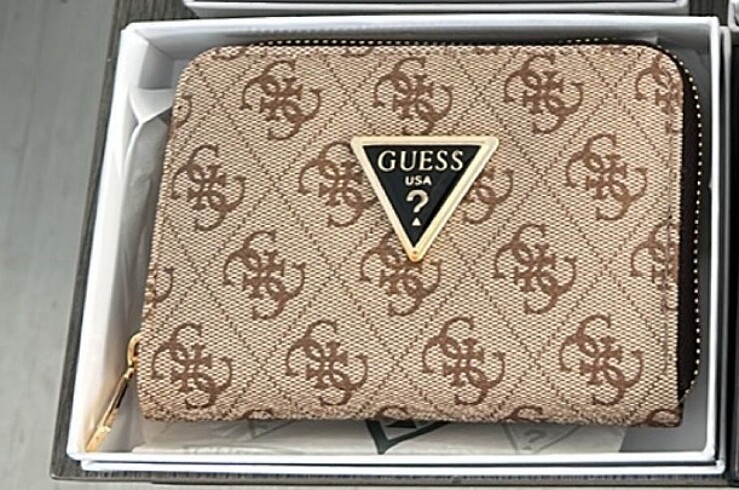 Guess cüzdan