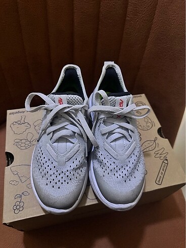 Nike gri spor ayakkabı - Görsel 2