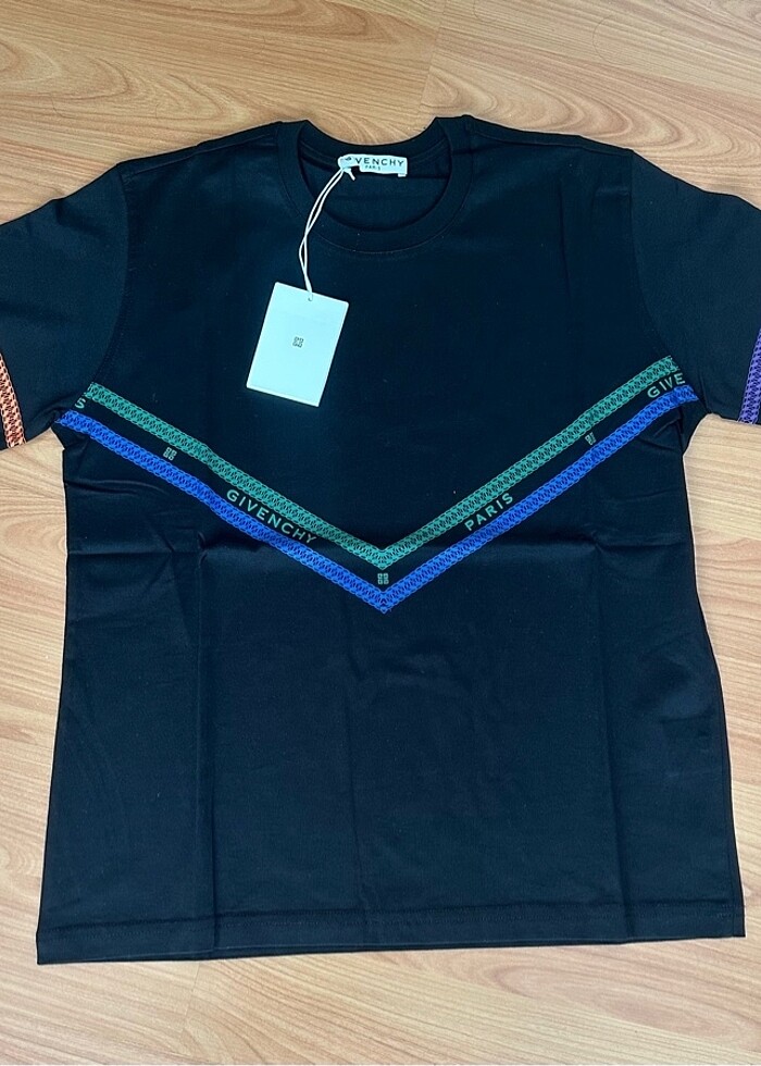 GİVENCHY TSHİRT - Görsel 2