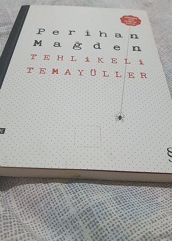 Tehlikeli Temayüller - Perihan Magden - Görsel 2