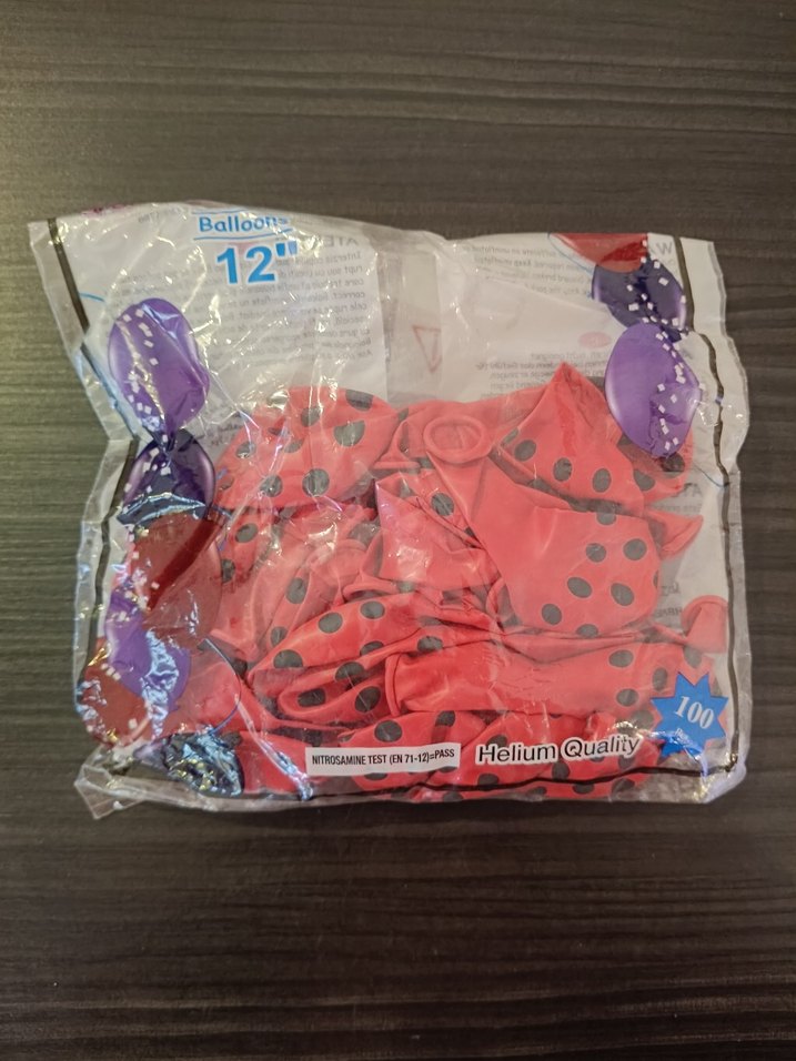 Kırmızı Siyah Puantiyeli Balon - Görsel 3