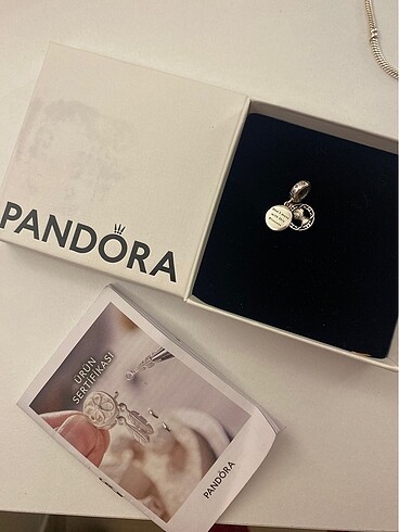 Beden Pandora charm