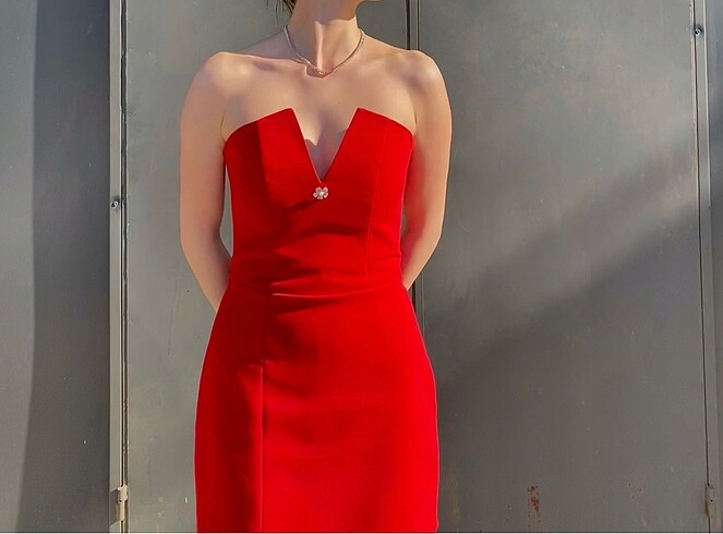 Kırmızı mini elbise urban muse