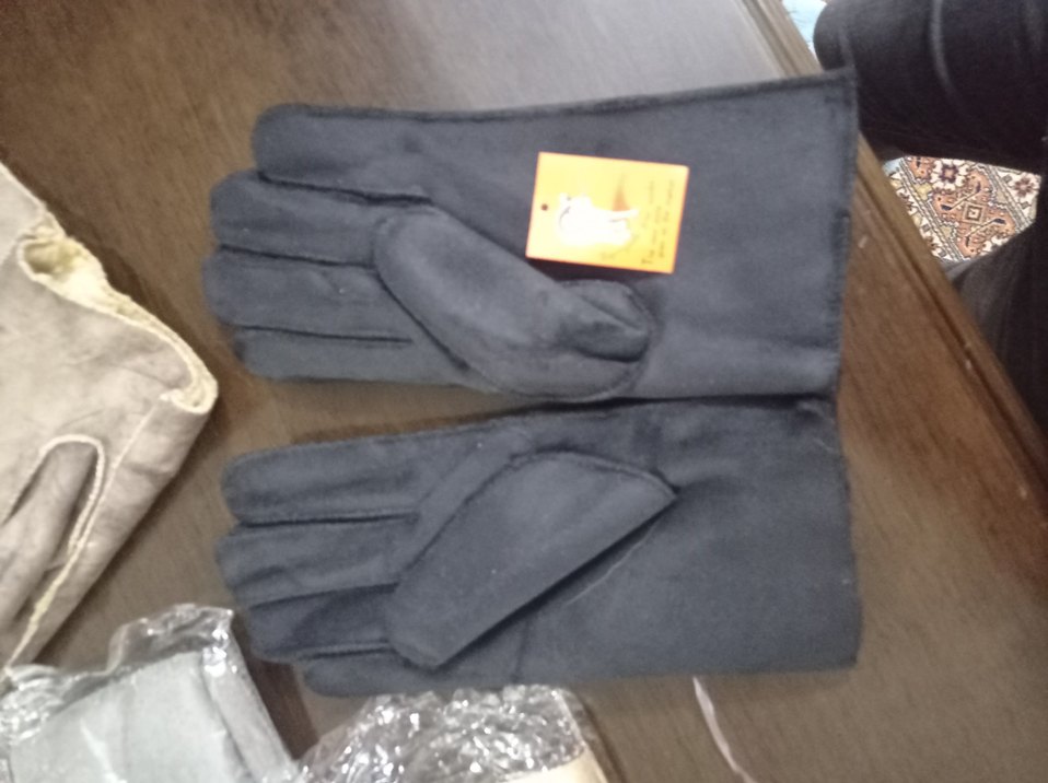 Gri Yumuşak Kumaş Eldivenler - Görsel 3