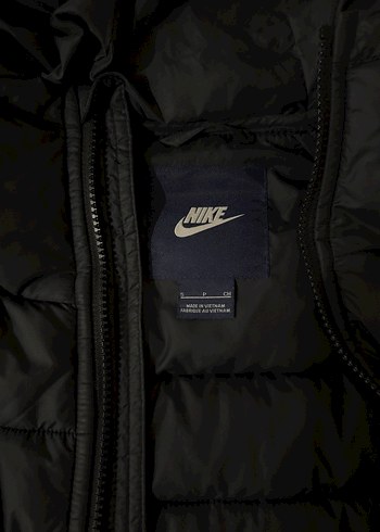 s Beden Nike Siyah Kapüşonlu Kadın Mont