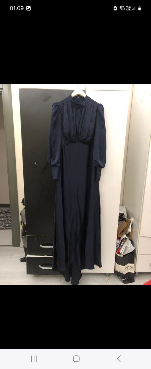 Uzun lacivert Gotik Drape Detaylı Kadın Abiye - Görsel 4