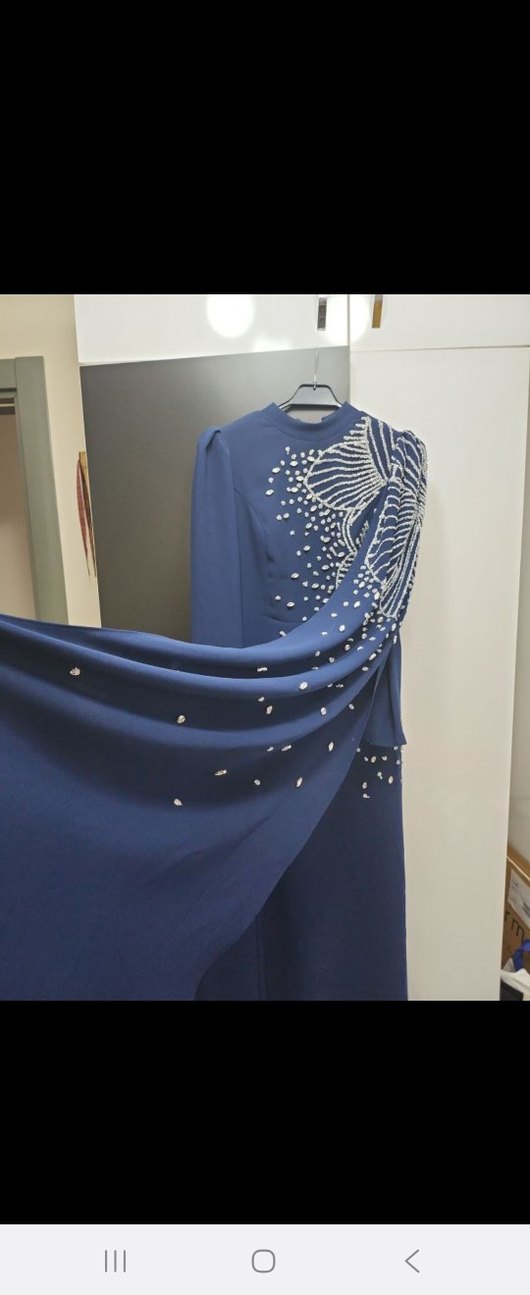 Payet İşlemeli lacivert elbise - Görsel 3