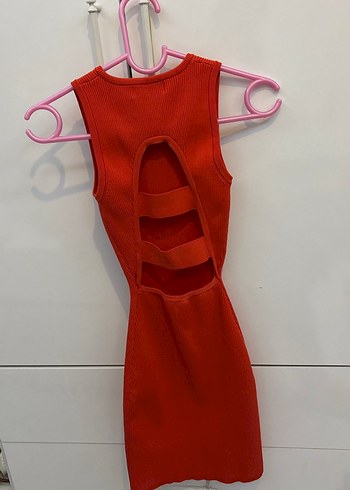 Bershka Sırt Detaylı Mini Triko Elbise