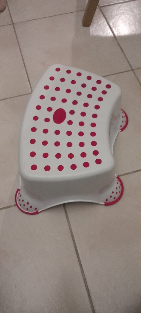 Pembe Noktalı Çocuk Sandalyesi - Görsel 2