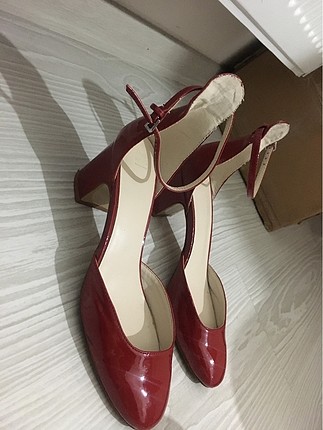 37 Beden Zara kırmızı ayakkabı