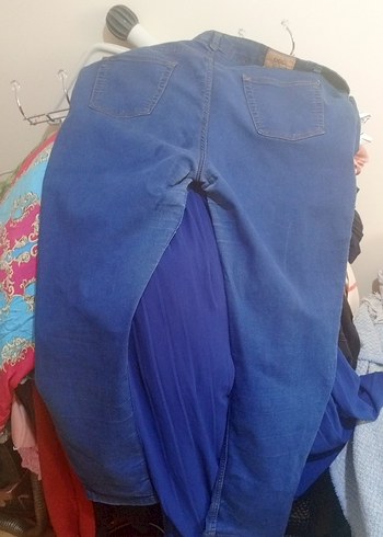 Düğmeli Parlak Mavi Kadın Midi Jean - Görsel 4