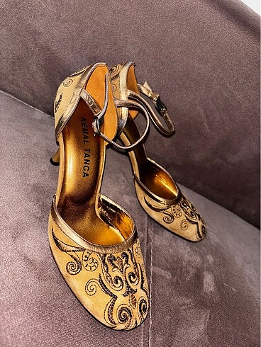 vintage model gold ve işleme detaylı