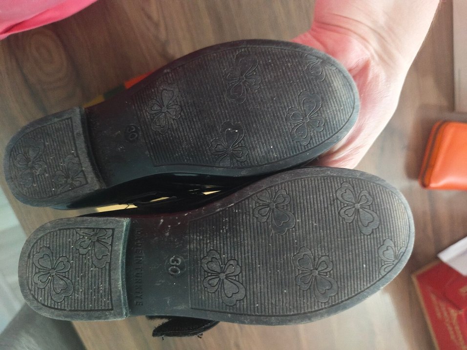 Kız Çocuk Siyah Rugan Tokalı Babet - Görsel 5