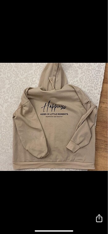 Sweatshirt