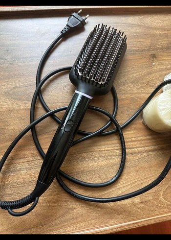 Philips Saç Düzleştirici Fırça