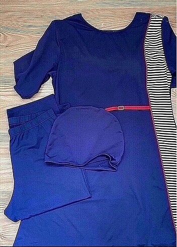 Diğer Lacivert Yarı Kapalı Mayo