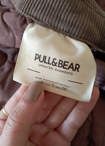 Pull and Bear Pull and bear capiton mont 