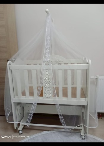 Beyaz Ahşap Bebek Beşiği - Görsel 5