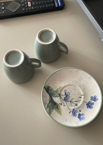 Pastel Yeşil Seramik Fincan ve Tabak - Görsel 4